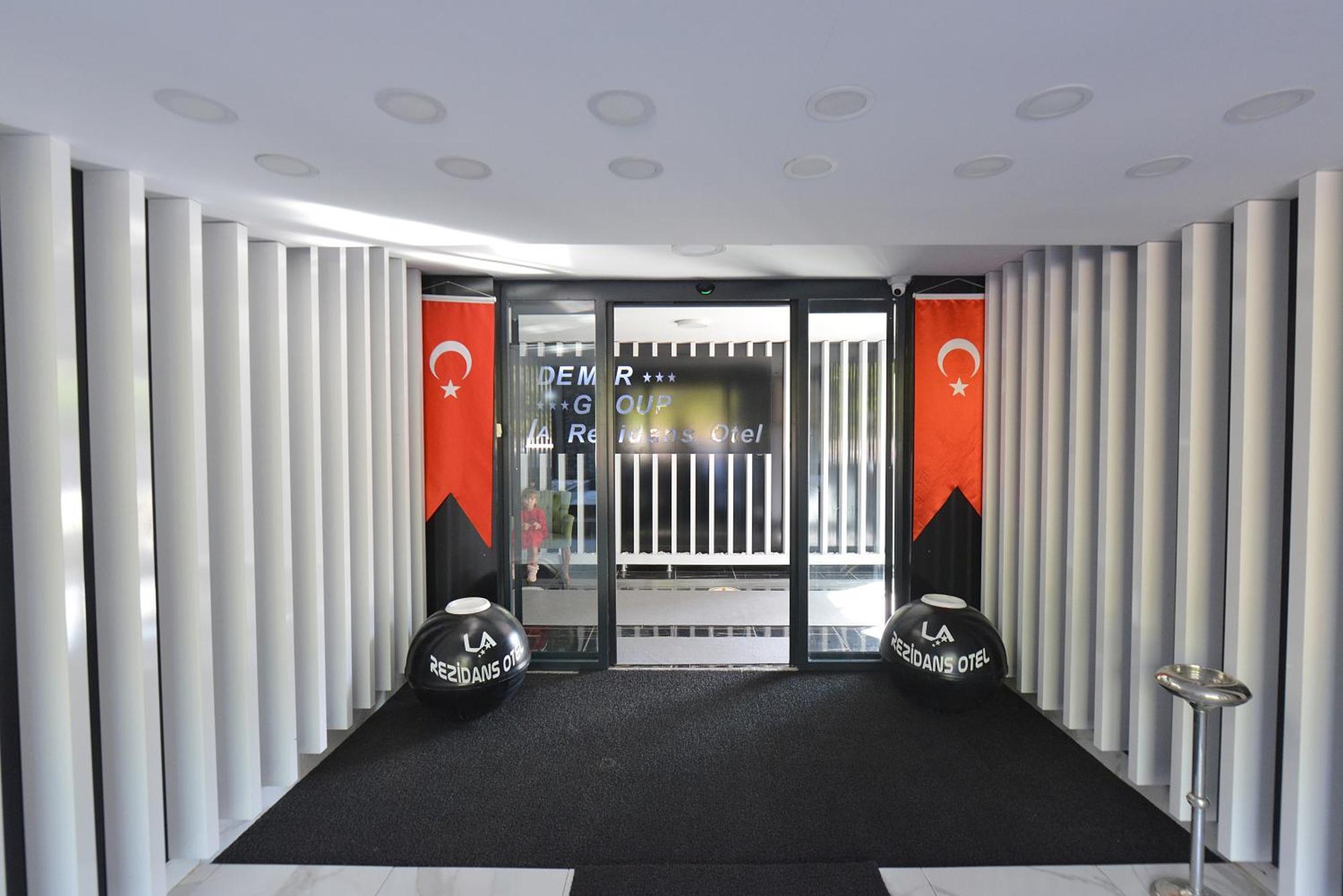 La Rezidans Hotel Antalya Exterior photo